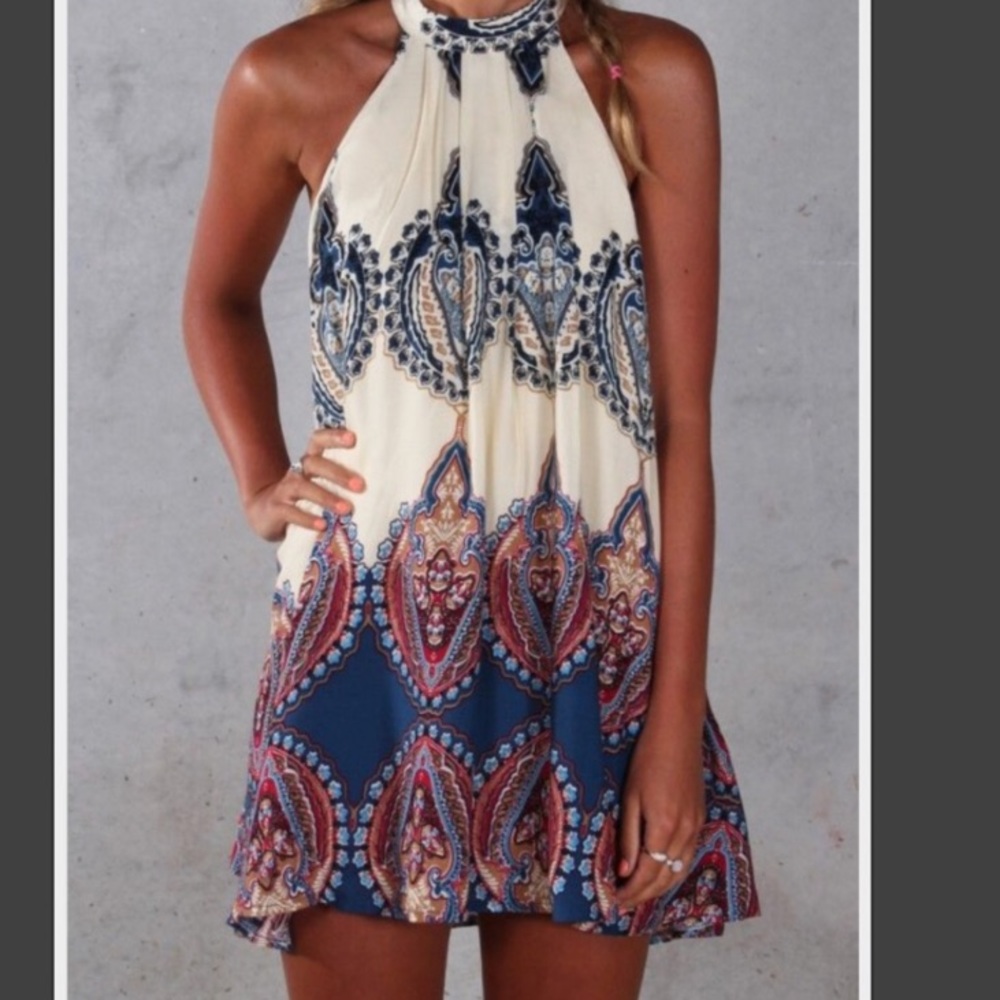 Patterned flowey dress
